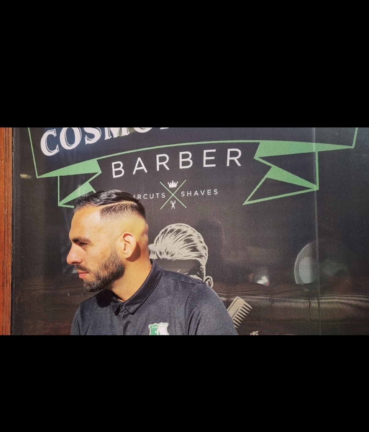 Client du salon après sa coupe